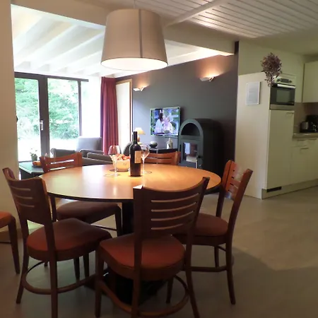 Val D'arimont منتزه العطل مالميدي