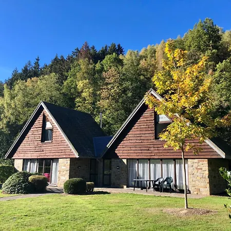 瓦尔阿里蒙度假村 假日公园 5*